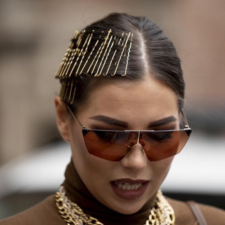  اكسسوارات شعر الدبابيس الجانبية من شوارع ميلانو