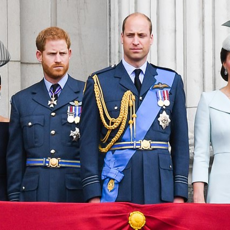 الأميران وليام وهاري مع زوجتيهما