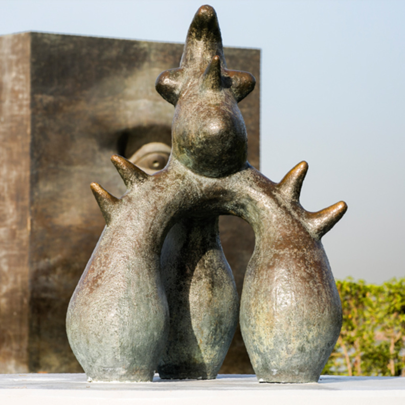 من الاعمال الفنية في المتحف المفتوح بجدة