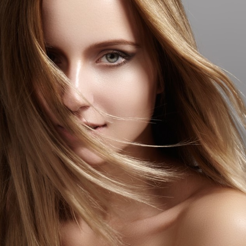  ماسك الليمون والماء لعلاج الشعر الضعيف والمتساقط