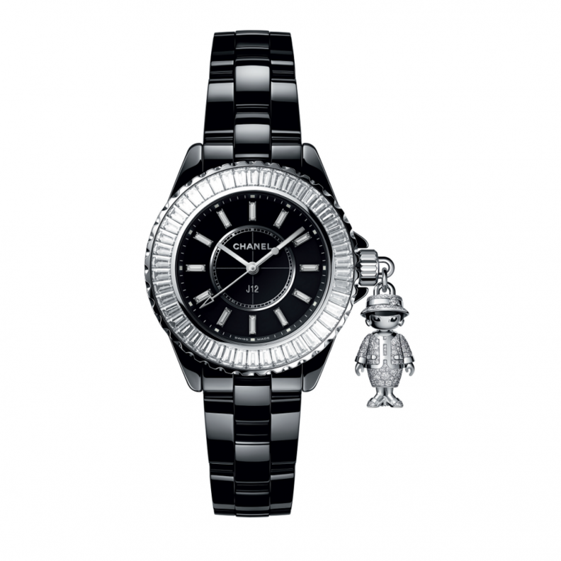 Chanel تحتفل بالذكرى العشرين لإطلاق ساعة J12 مع ساعات مرصعة بالماس ومحدودة الإصدار