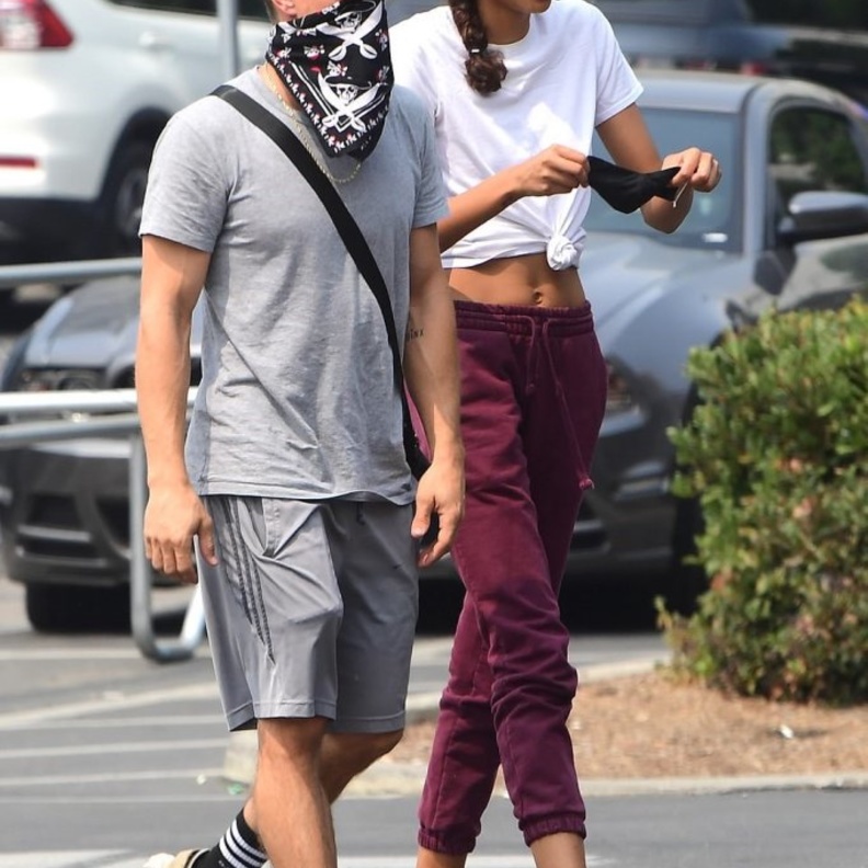 رايان دورسي ونيكيلا ريفيرا