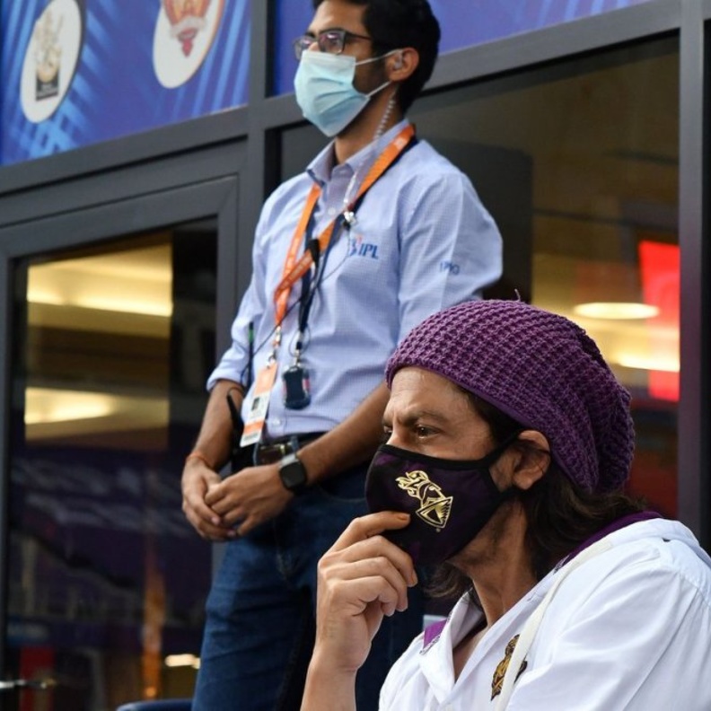  فينكي ميسور أعلن عن رحلة شاروخان إلى دبي