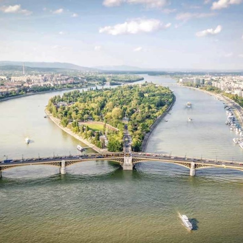 السياحة في بودابست جزيرة مارغريت Margaret Island
