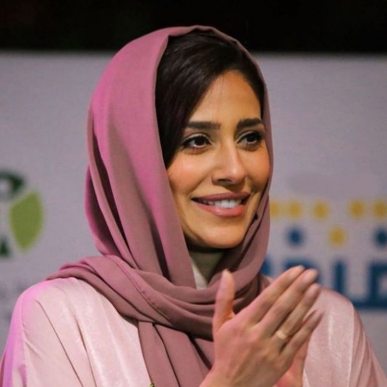 الفنانة إلهام علي