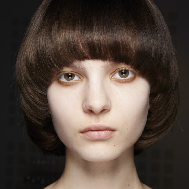 احدث قصات الغرة الأمامية المدورة من وحي Anrealage