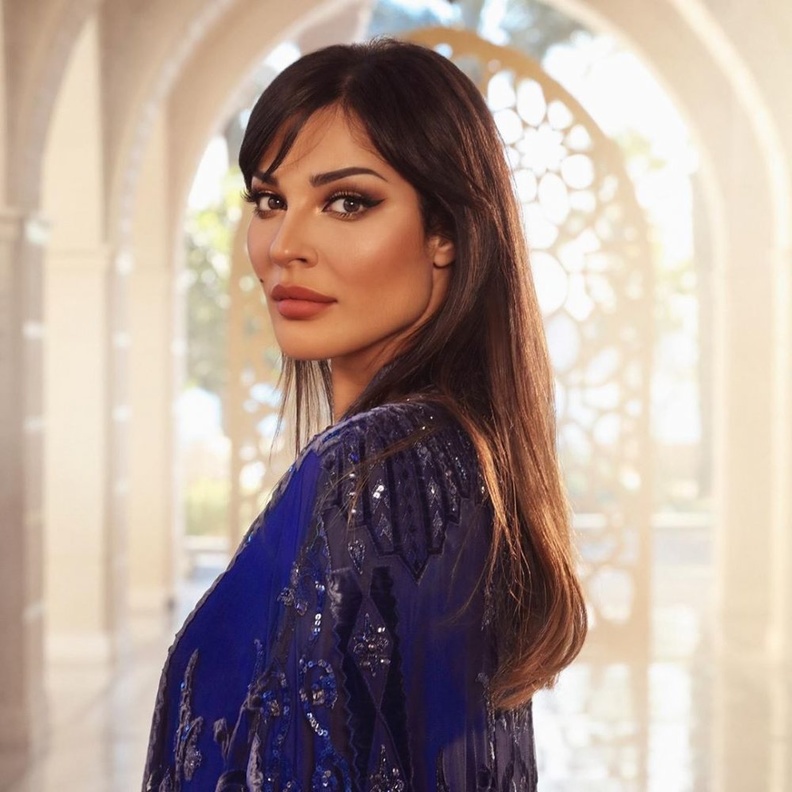 رسمات آيلاينر خريف 2020 بارزة بأسلوب نادين نجيم