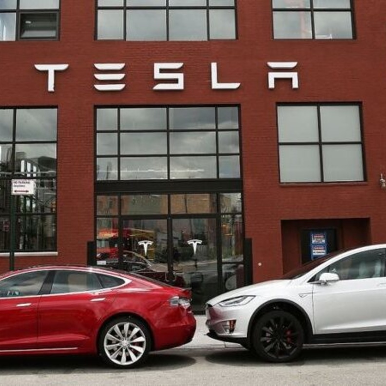 تسلا تحقق رقما قياسيا في مبيعات السيارات الكهربائية
