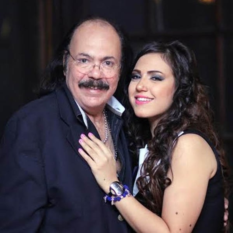 طلعت زكريا وابنته