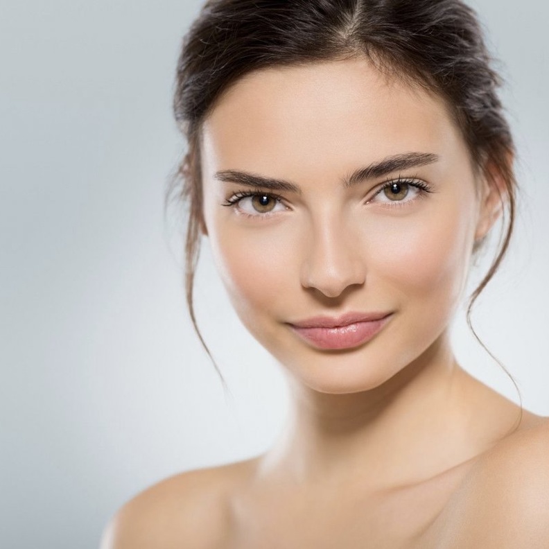 أفضل 3 ماسكات طبيعية مناسبة للبشرة في خريف 2020