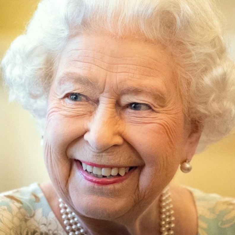 إليزابيث الثانية Queen Elizabeth II ملكة بريطانيا