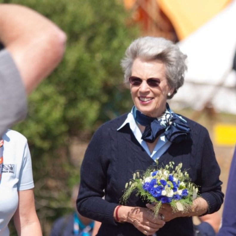 الأميرة بنديكت تتحدث عن حبها للموضة في مقابلة صحفية جديدة