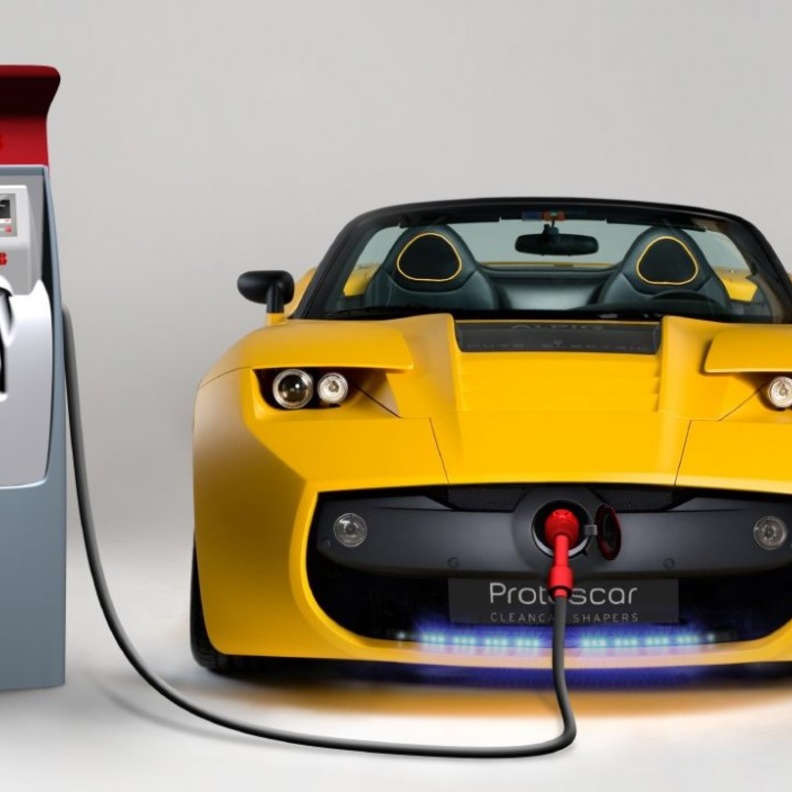 السعودية توافق على استيراد السيارات الكهربائية