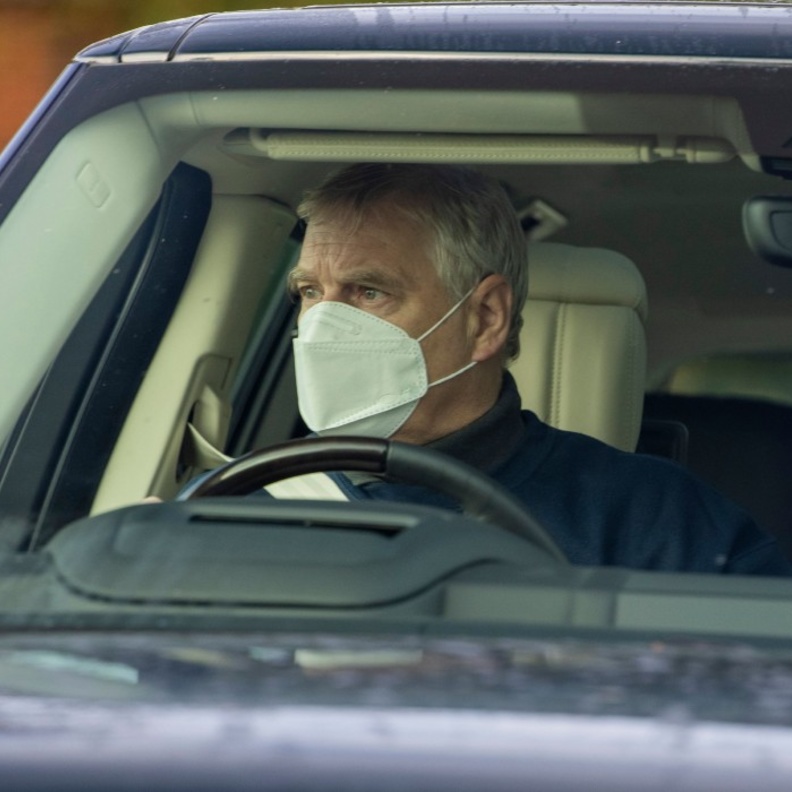 الأمير أندرو انسحب من الحياة الملكية