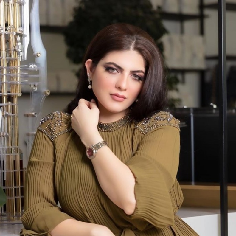 الفنانة إيمان جمال