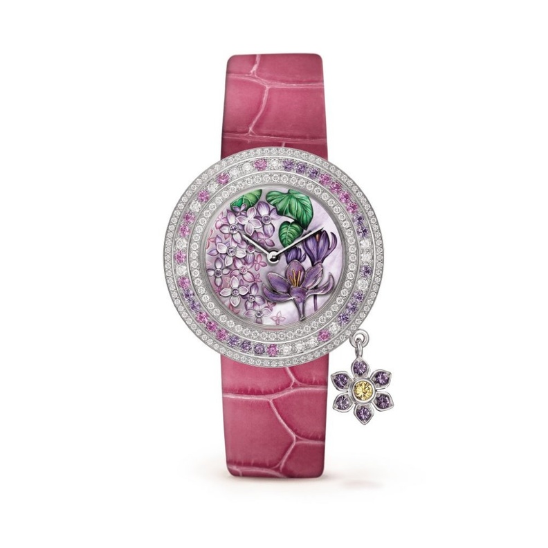  احدث موديلات ساعات فاخرة ملونة بسوار جلد وردي من Van Cleef & Arpels