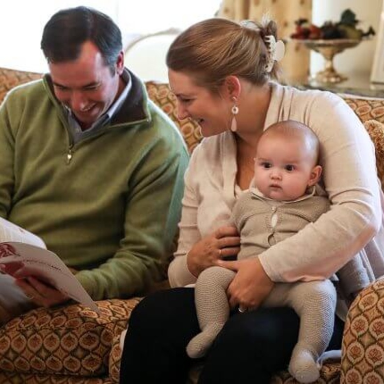 اصطحب الأمير وزوجته إلى اللقاء طفلهما الوحيد حديث الولادة  الأمير تشارلز