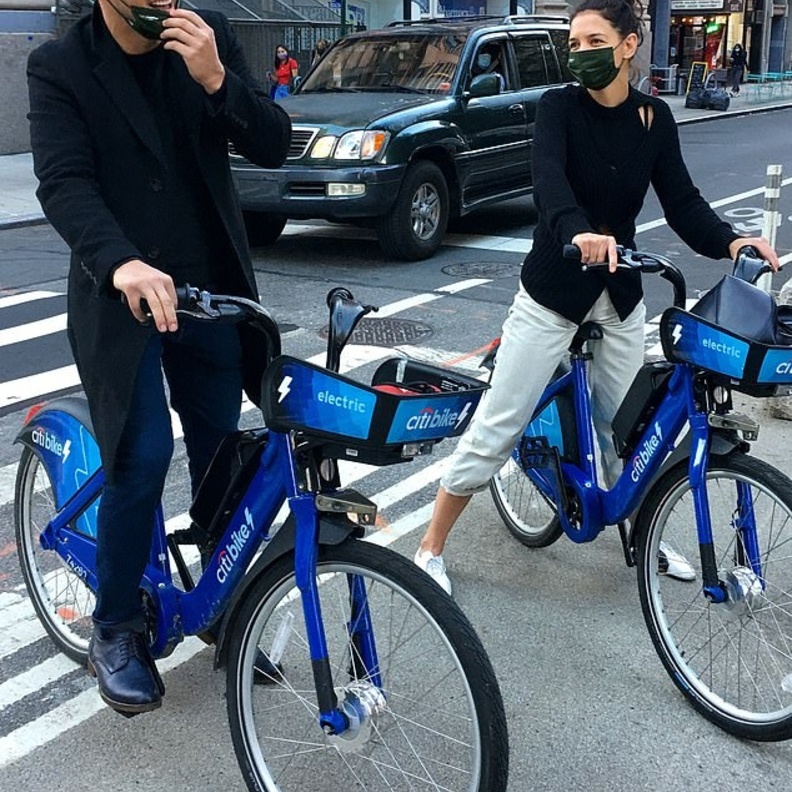 كاتي هولمز و إميليو فيتولو