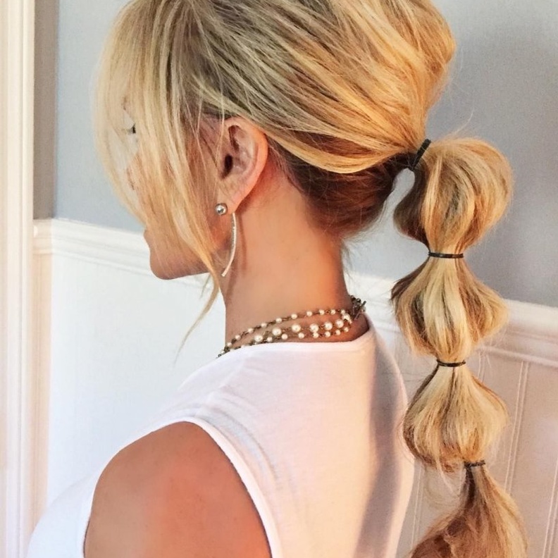 تسريحة ذيل الحصان العصرية