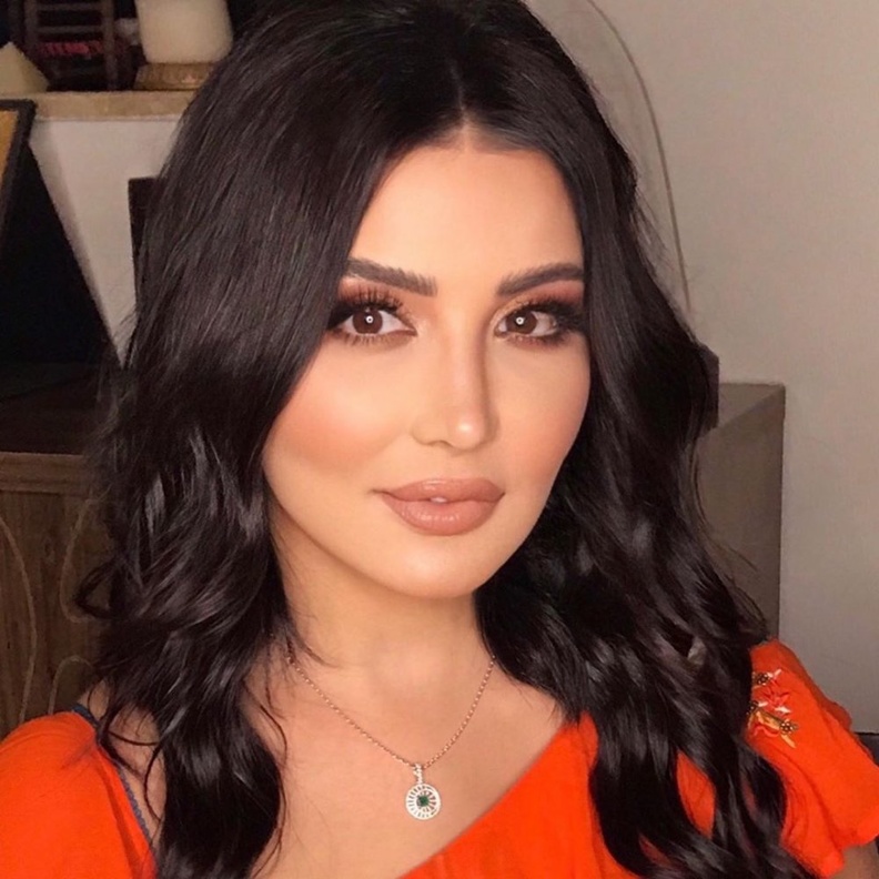 صور مكياج جيهان عبد العظيم في احدث إطلالة لها 