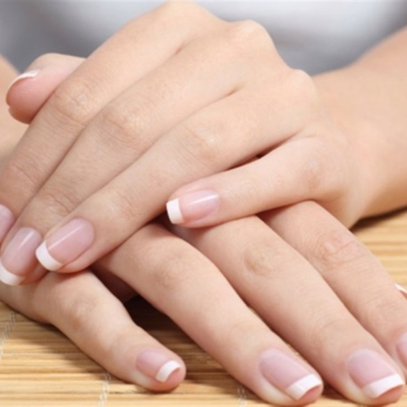  ترطيب الأظافر يساعد على تحسين وضعها أثناء العلاج الكيميائي