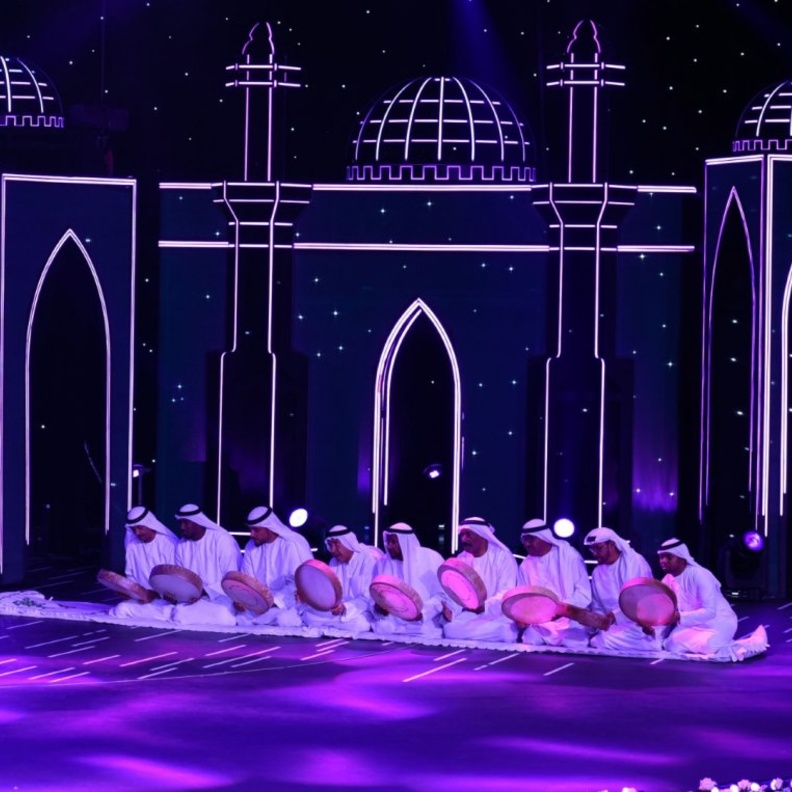 بمناسبة المولد النبوي الشريف.. عروض فنية وأناشيد دينية من الثقافة الإماراتية