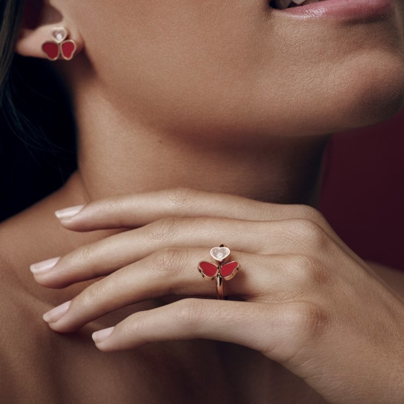 مجوهراتHappy Hearts Wings من Chopard.. أثر الفراشة