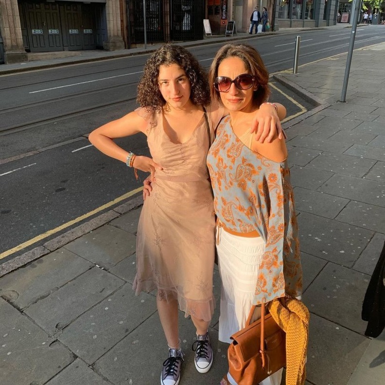 لينا الفيشاوي ووالدتها