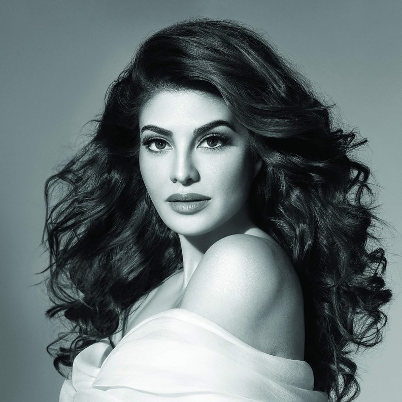  عدد متابعي جاكلين فيرنانديز على الإنستغرام يتجاوز 46 مليون متابع