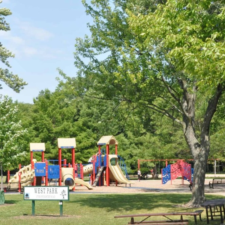  منتزه ويست بارك West Park