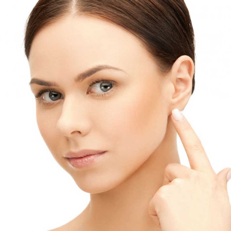 عملية تجميل الأذن بالليزر تساعد على تجميل وتصحيح بروز الأذنين