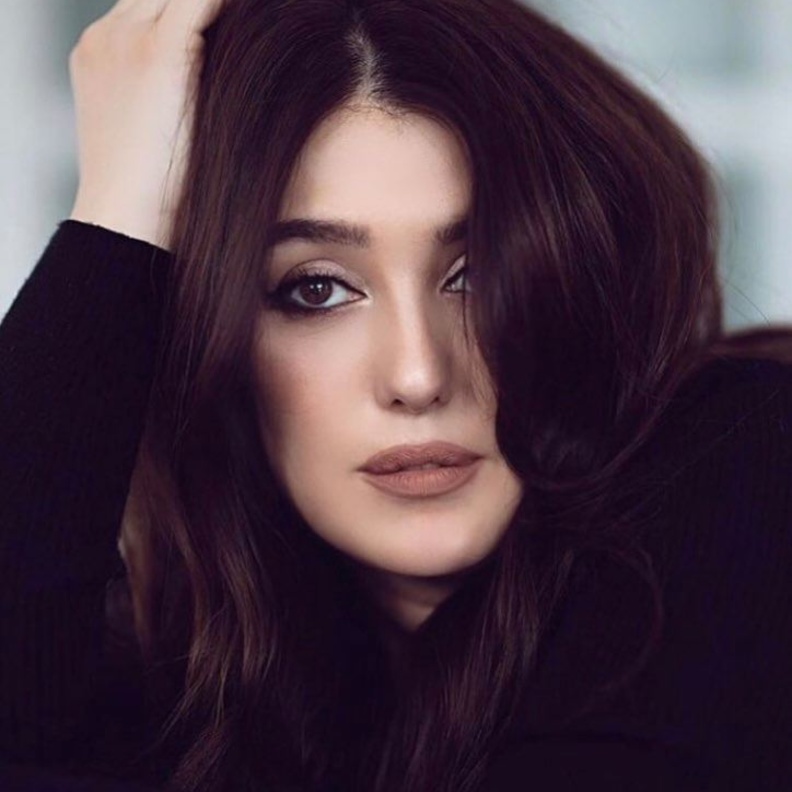 طريقة عمل مكياج نهاري على طريقة كنده علوش