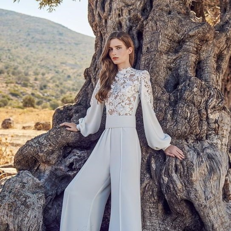  موديلات جمبسوت للعروس من costarellos