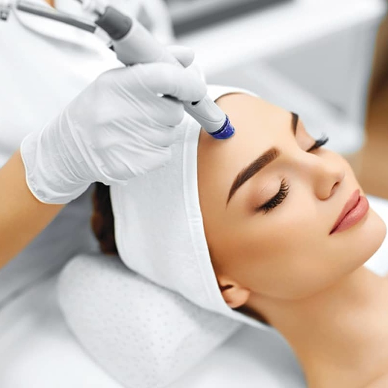 أضرار الفراكشنال ليزر لعلاج آثار حب الشباب قليلة