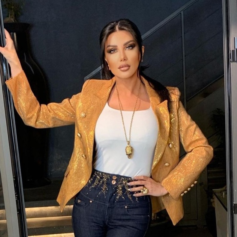 جيني أسبر بأحدث صور لها تثير الجدل