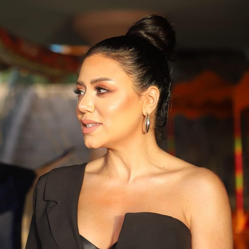  مكياج ناعم بأسلوب رانيا يوسف