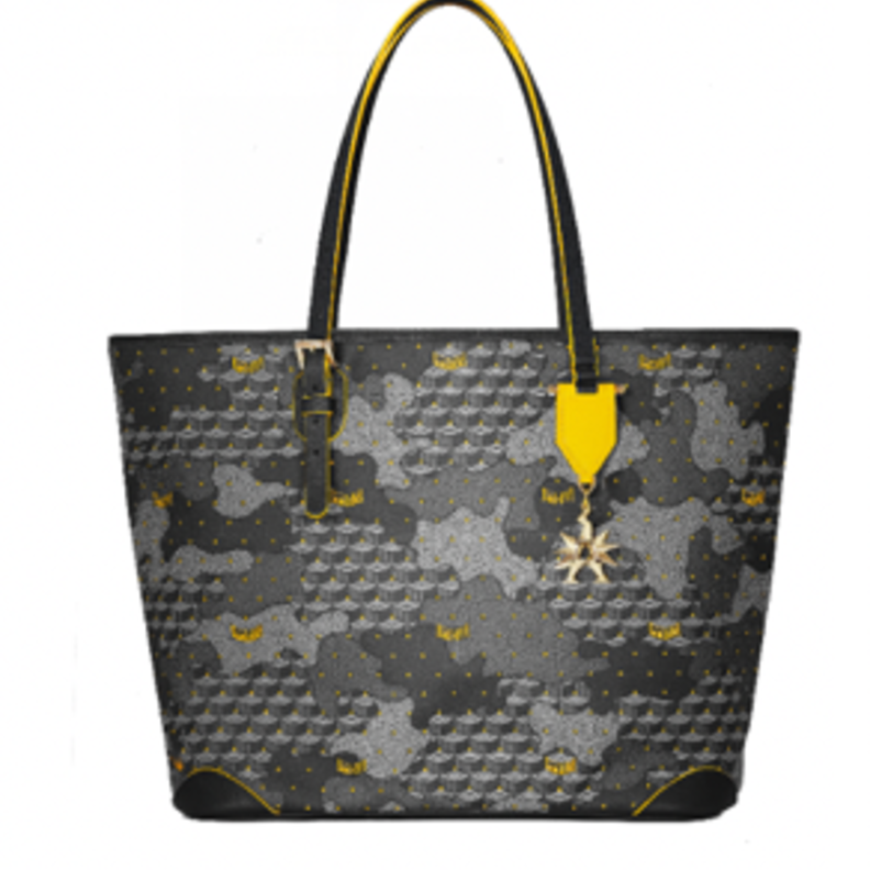 Faure La Page تكشف النقاب عن مجموعة جديدة بأنماط مموّهة