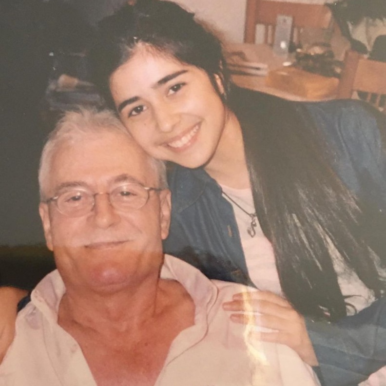 زينة مكي ووالدها