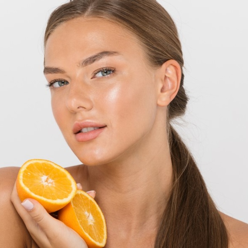 طريقة عمل ماسك البرتقال والعسل لنضارة البشرة في شتاء 2020
