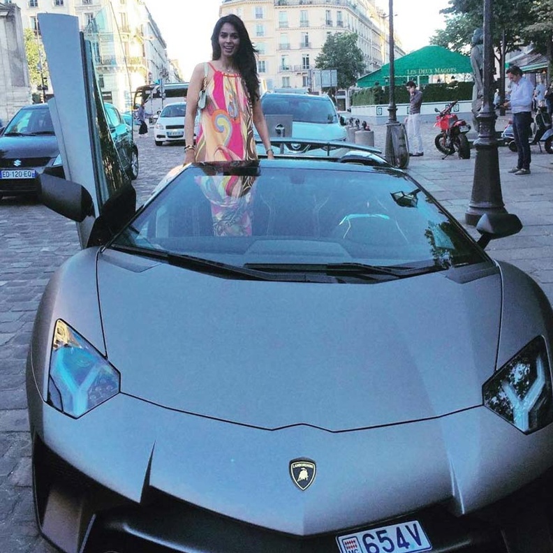 ماليكا شيرويت Mallika Sherawat