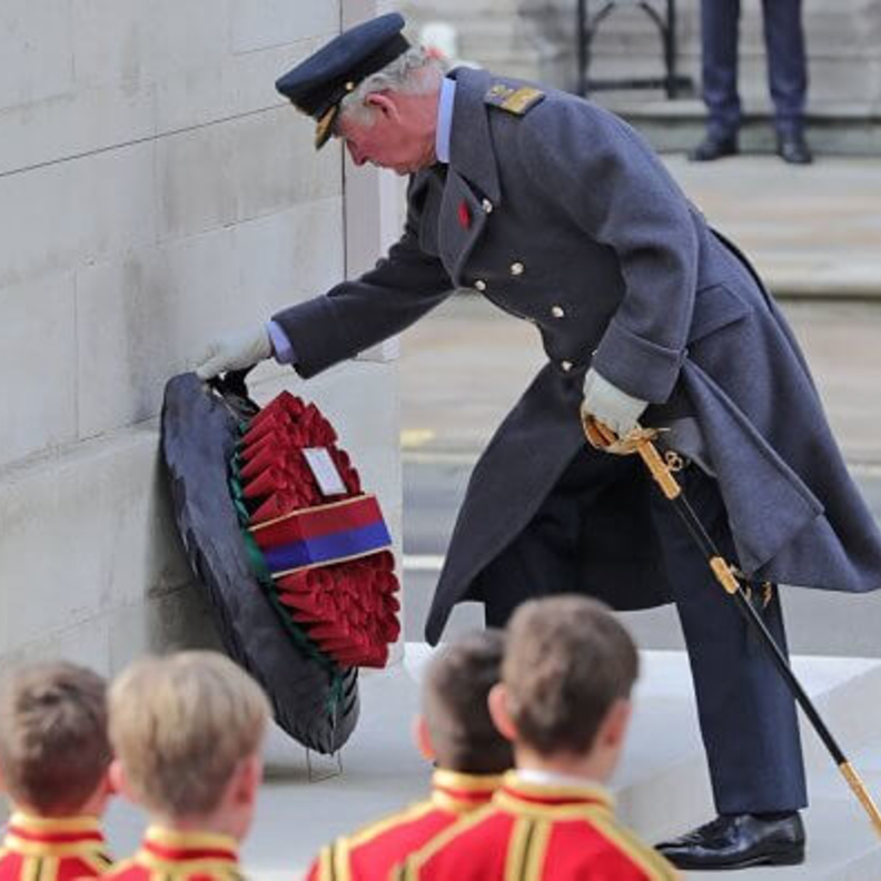  الأمير تشارليز يحيي ذكرى