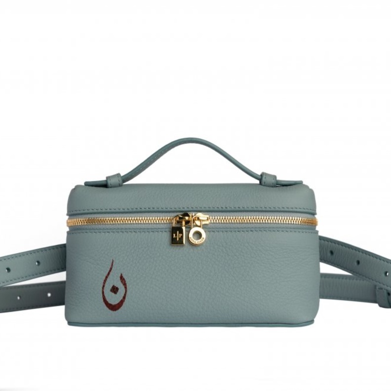 لورو بيانا تحتفل بشراكةٍ فريدةٍ من نوعها مع الفنان العالمي وسام شوكت