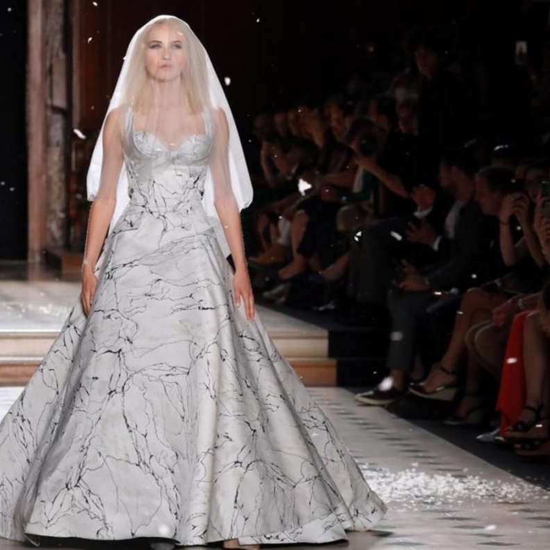 طرحة زفاف مميزة من julien fournie