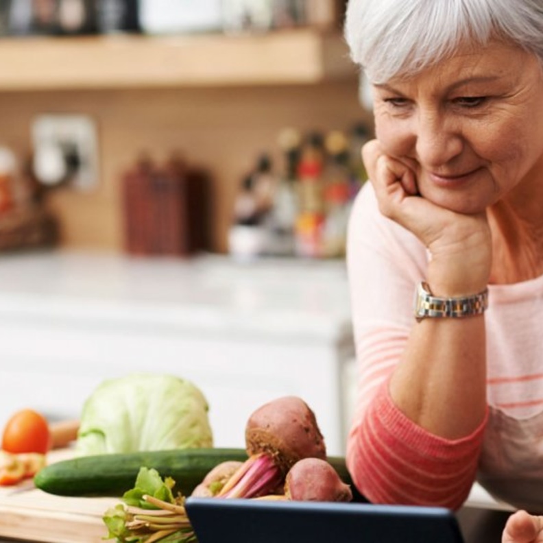 افضل حميات غذائية للنساء فوق الخمسين لانقاص الوزن و المحافظة على الصحة