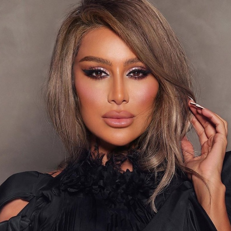 مايا دياب تحتفل بعيد ميلادها اليوم