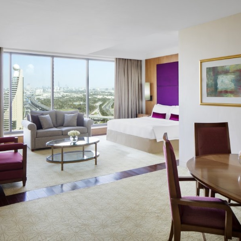  فندق ذا إتش دبي يقدم باقة من تجارب الإقامة الفاخرة