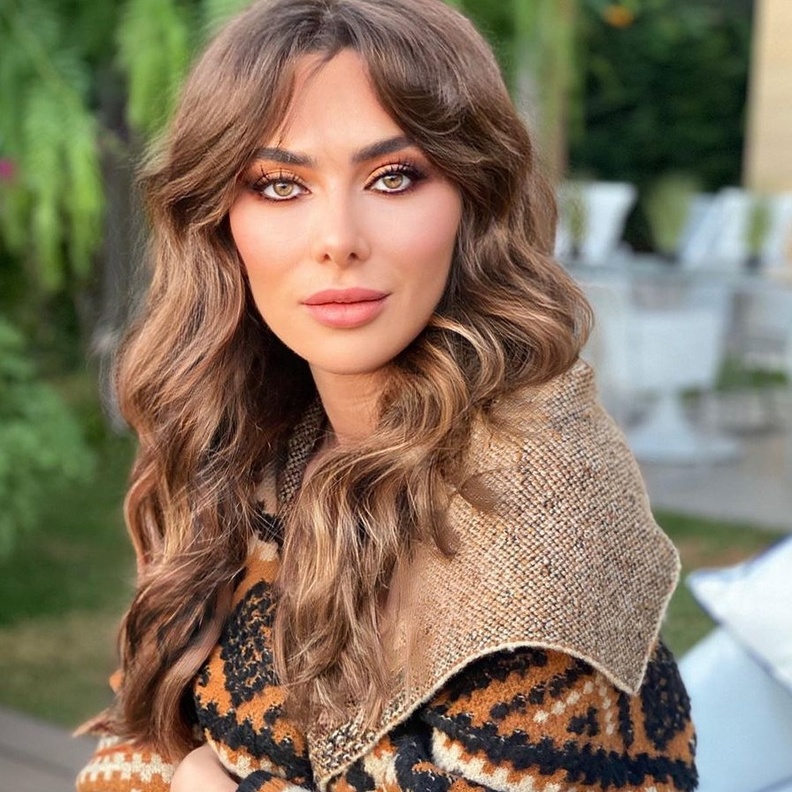 طريقة عمل تسريحات شعر مختلفة بأسلوب ستيفاني صليبا