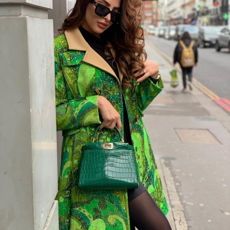 موديلات حقائب شتاء 2021 من اطلالات فوز الفهد بتوقيع Fendi