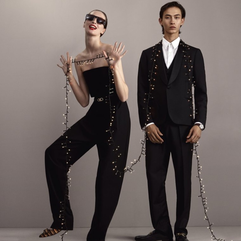 Salvatore Ferragamo  سعادة ملفوفة على شكل هدية