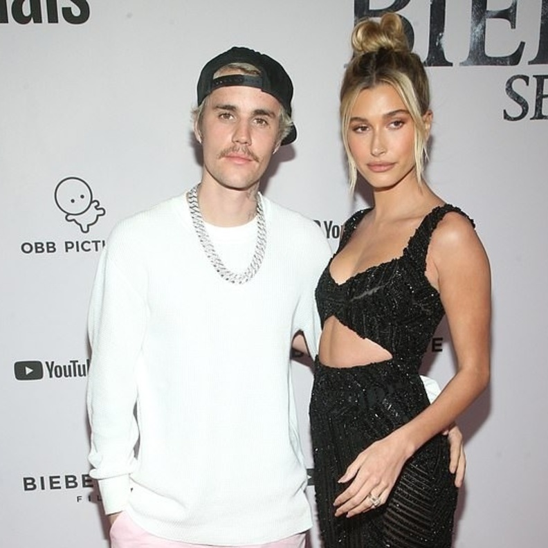 هايلي بالدوين تنفي وقوعها في حب جاستن بيبر في فترة علاقته بسيلينا جوميز